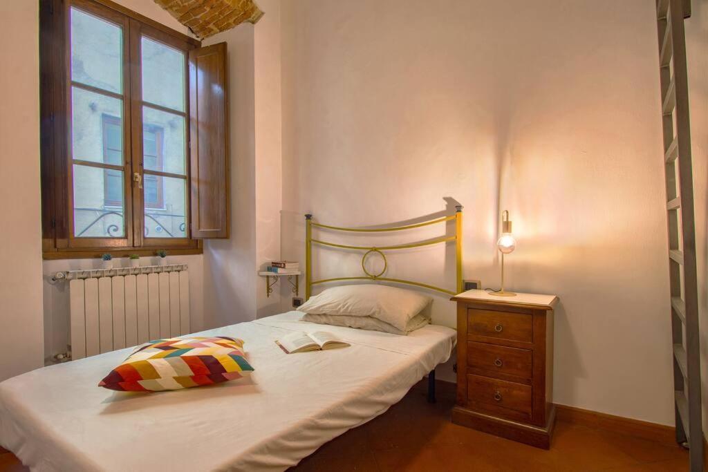 Demedici Apt W/ 2Br 1' Walk Uffizi & Ponte Vecchio Apartment ฟลอเรนซ์ ภายนอก รูปภาพ